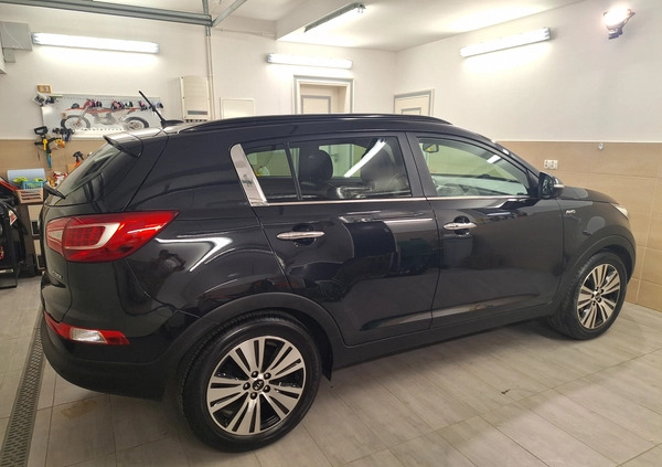Kia Sportage cena 48900 przebieg: 178000, rok produkcji 2012 z Małomice małe 742
